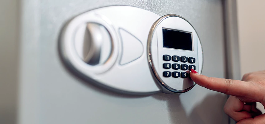 Jewelry Safe Cracking in St. Helena, California